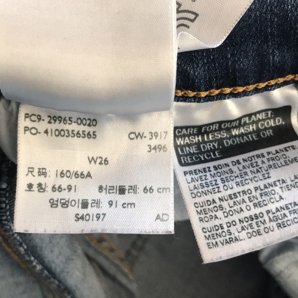 Levi Strauss Denim Shorts Size 26 - Picture 6 of 6